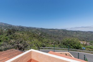 Property grounds - Home2Book Valleseco Mountain Views, BBQ & Jacuzzi (Valleseco)