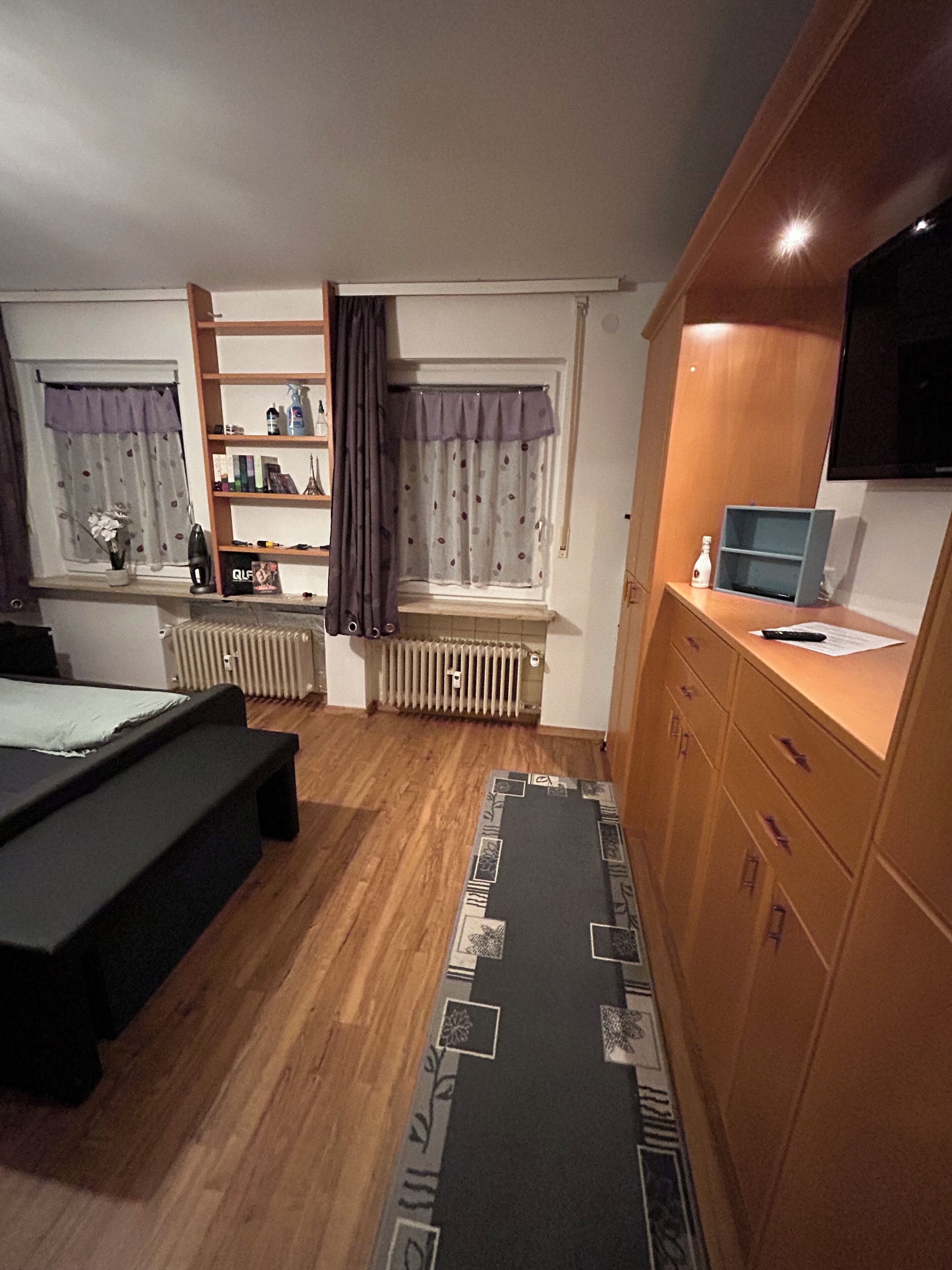 1 chambre, fer et planche à repasser, Wi-Fi gratuit, draps fournis