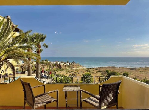 Puerto Nuevo Surf Villa Margarita 2BR with pool