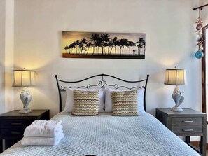 2 chambres, fer et planche à repasser, Wi-Fi, draps fournis