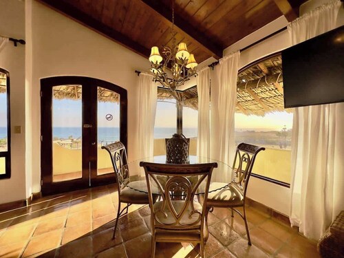 Puerto Nuevo Surf Villa del Mar 2BR with pool