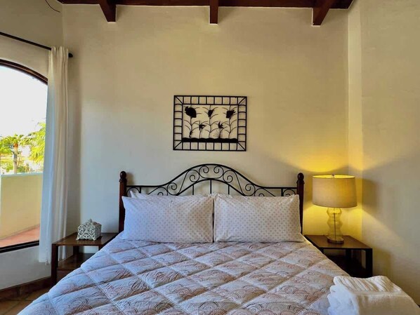 2 bedrooms, iron/ironing board, WiFi, bed sheets