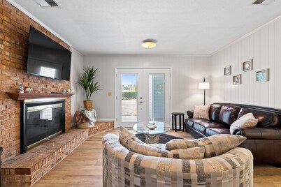 Beach & Downtown Family Fun Wilmington Stay Villa