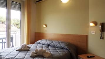 Classic-Zimmer, Balkon | Schreibtisch