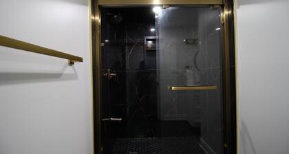 Beautiful Separate Unit near GrandRiver & Kiwanis Park