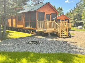 Exterior - Charming 3-bedroom cabin with WiFi and AC in soothing Ely (Ely)