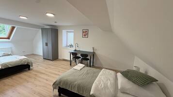 4 間睡房、熨斗/熨衫板、Wi-Fi、床單