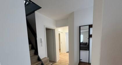 Super nice and extremely large apartment approx. 145 m² in a country house in Priorei