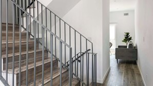 Interior - Relax in Spacious 4BR Townhouse Sleeps 9 with WiFi (Los Angeles)
