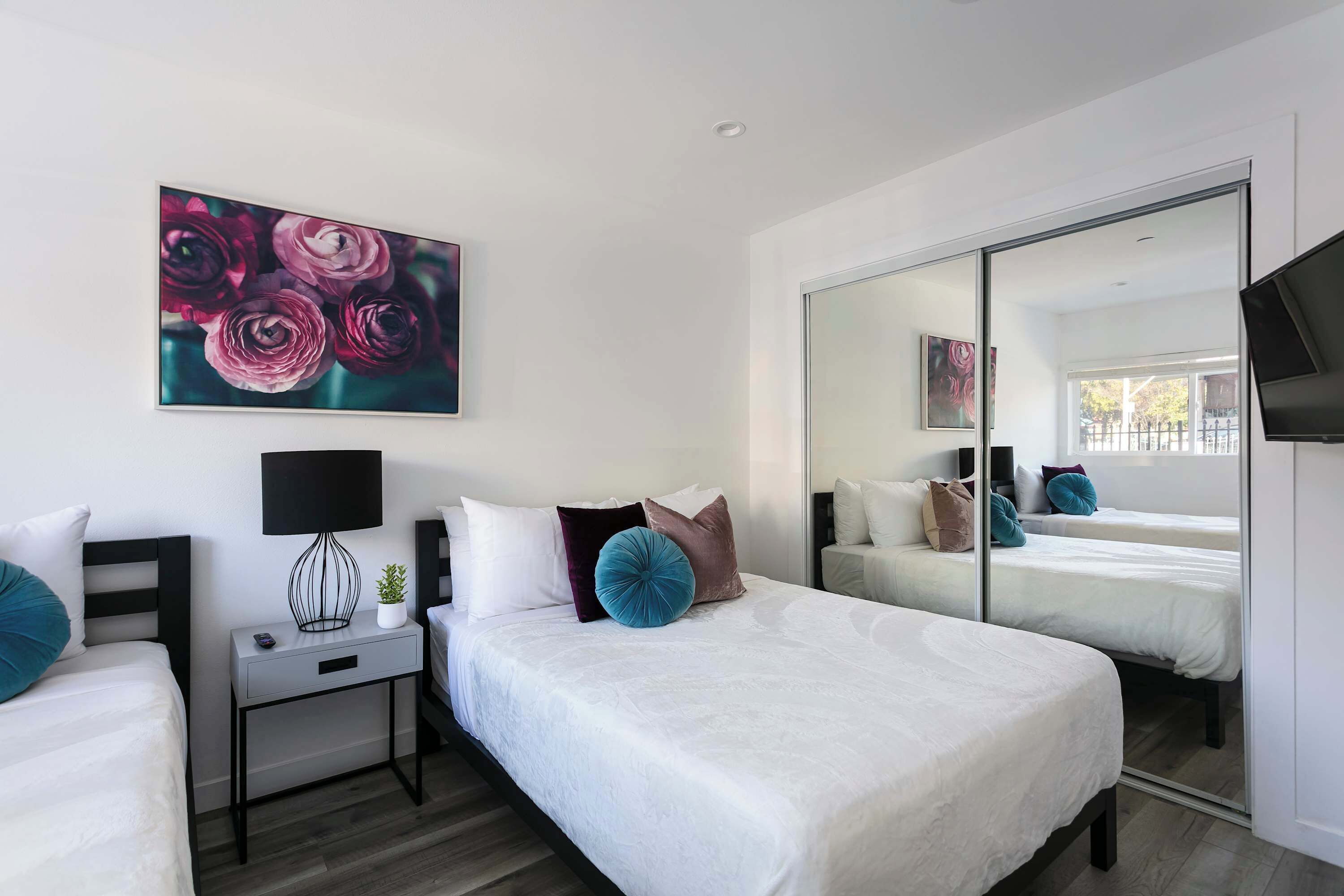 4 quartos, ferros/tábuas de passar roupa, Wi-Fi, roupa de cama