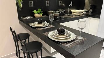 Cerek elektrik, alat memasak/pinggan mangkuk/perkakas dapur