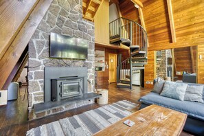 TV, fireplace, offices