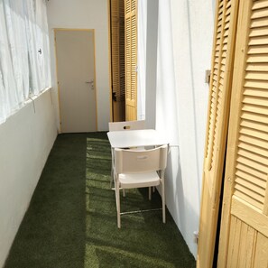 屋外ダイニン グエリア