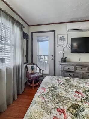 2 bedrooms, iron/ironing board, travel crib, free WiFi