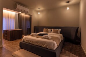3 habitaciones, tabla de planchar con plancha, wifi y ropa de cama 