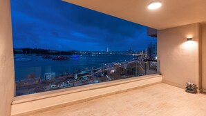 Unclassified image, 5 of 27, button - Galileo - 3 Bedroom Apartment with Harbour View Sliema- Spacious Terrace (Tas-Sliema)