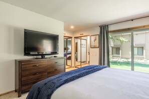 2 bedrooms, iron/ironing board, travel crib, free WiFi