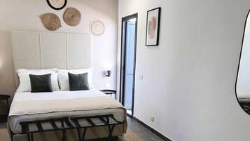 Comfort Room | Frette Italian sheets, premium bedding, down comforters, pillowtop beds