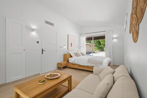 5 soverom, skrivebord, strykejern/-brett og wi-fi (inkludert)