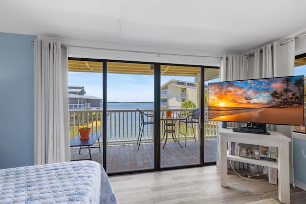 1 bedroom, desk, travel crib, free WiFi