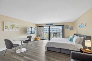 1 bedroom, travel cot, free WiFi, bed sheets