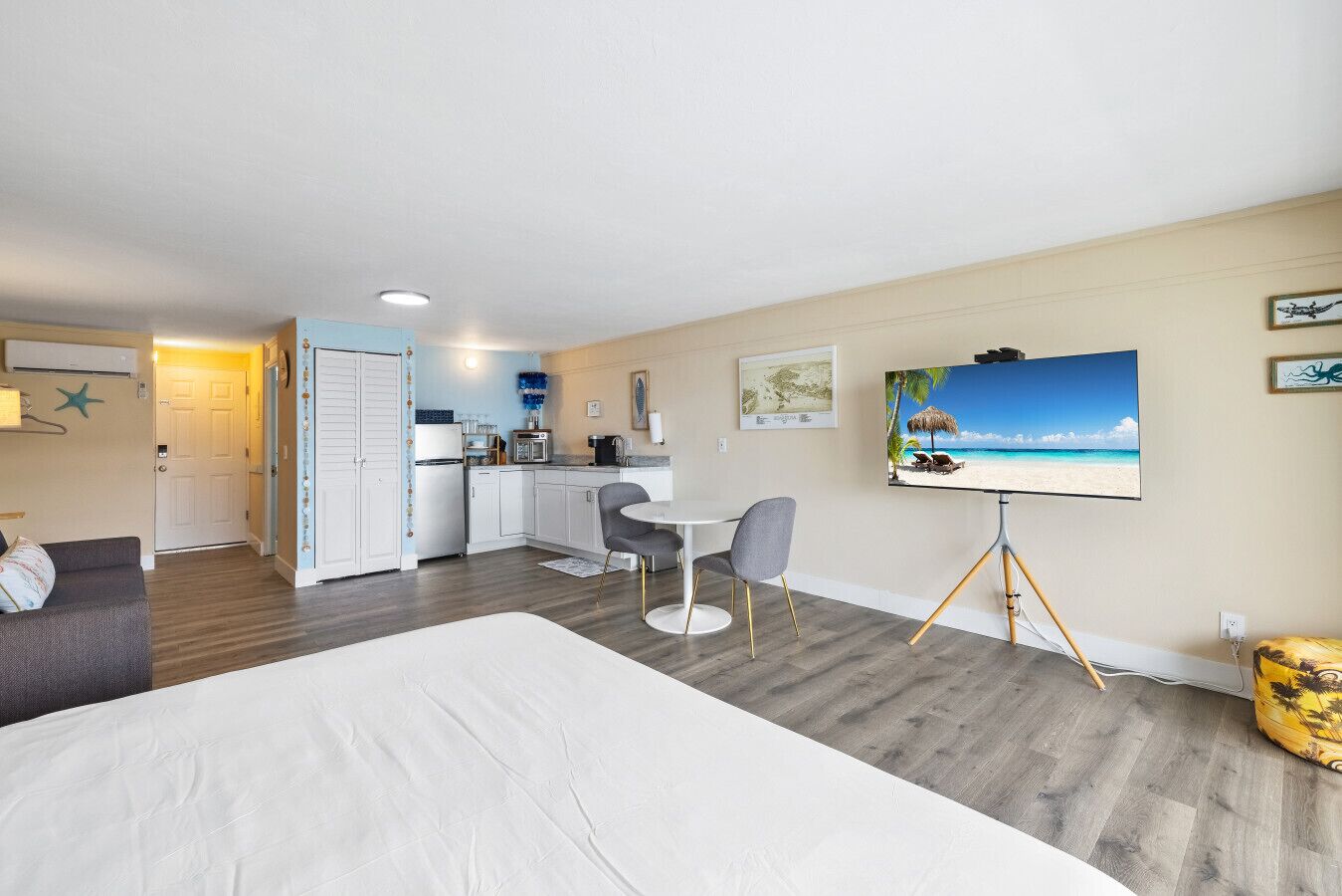 1 bedroom, iron/ironing board, travel crib, WiFi (free)