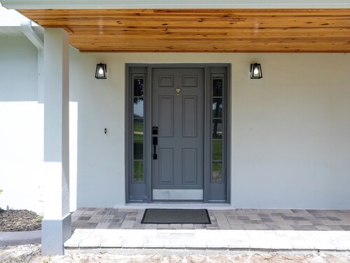 Charming 4-bedroom house with WiFi and AC less than 1 minute to WEC, Ocala