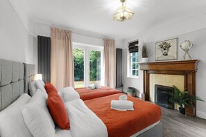 5 slaapkamers, een strijkplank/strijkijzer, gratis wifi, beddengoed