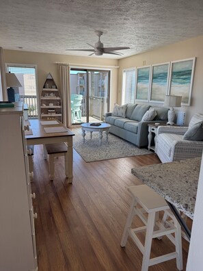 Smart TV, DVD player, books