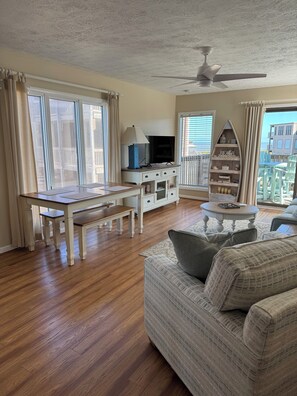 Smart TV, DVD player, books