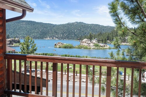 Boulder Bay Park Lakefront
