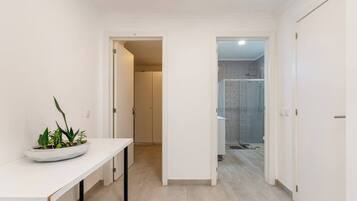 Bungalow, 6 Bedrooms, Accessible, Smoking | Interior