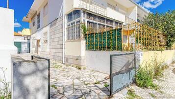Bungalow, 6 Bedrooms, Accessible, Smoking | Bahagian luar