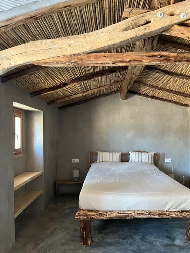 Stazzu Gallurese in the countryside, with a sea view and a stone's throw from the beach.