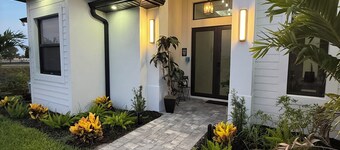 Cozy guest room with separate entrance