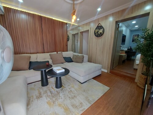 1 bedroom Charming apartment in Abuja with AC