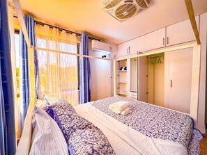 2 bedrooms, iron/ironing board, WiFi, bed sheets