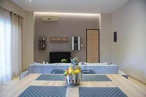 1 bedroom, Internet - Alimos Modern Retreat Near the Beach (Alimos)