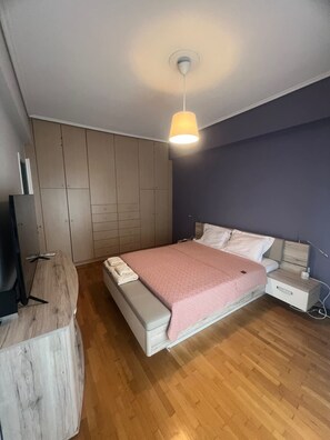 Apartment - Sunny Coastal Escape in Alimos (Alimos)