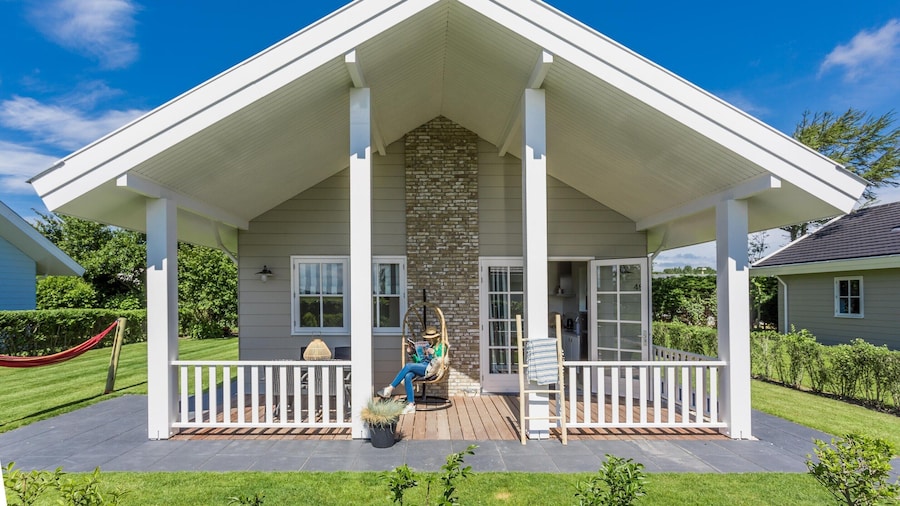 Bungalow Near Dutch Coast & Forest