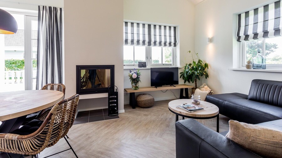 Bungalow Near Dutch Coast & Forest