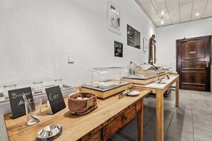 Daily buffet breakfast (EUR 9 per person)