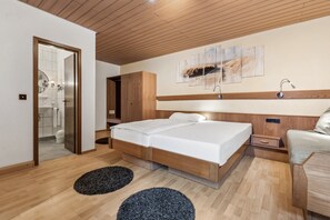 Classic Triple Room, Courtyard View