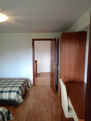 2 dormitorios, Internet, ropa de cama