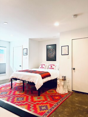 1 bedroom, desk, iron/ironing board, WiFi