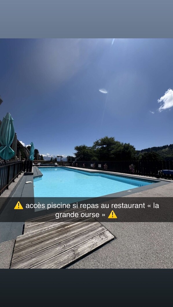 Outdoor pool, a heated pool