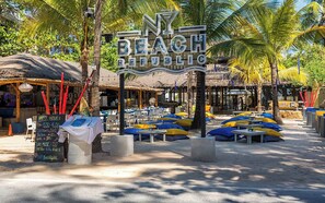 Beach nearby, white sand, beach towels - Title Naiyang by My Home Phuket (Sa Khu)