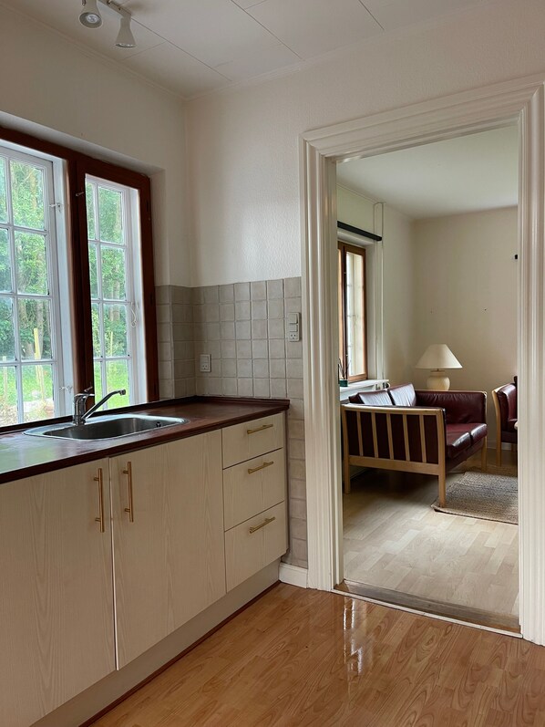 House, 2 Bedrooms, Smoking, Terrace | Interior