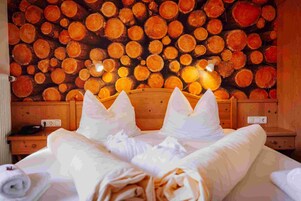 Comfort Double Room, Balcony, Mountain View