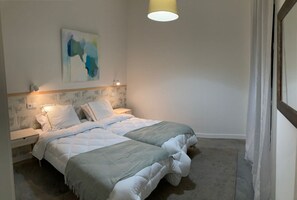 1 chambre, fer et planche à repasser, Wi-Fi, draps fournis